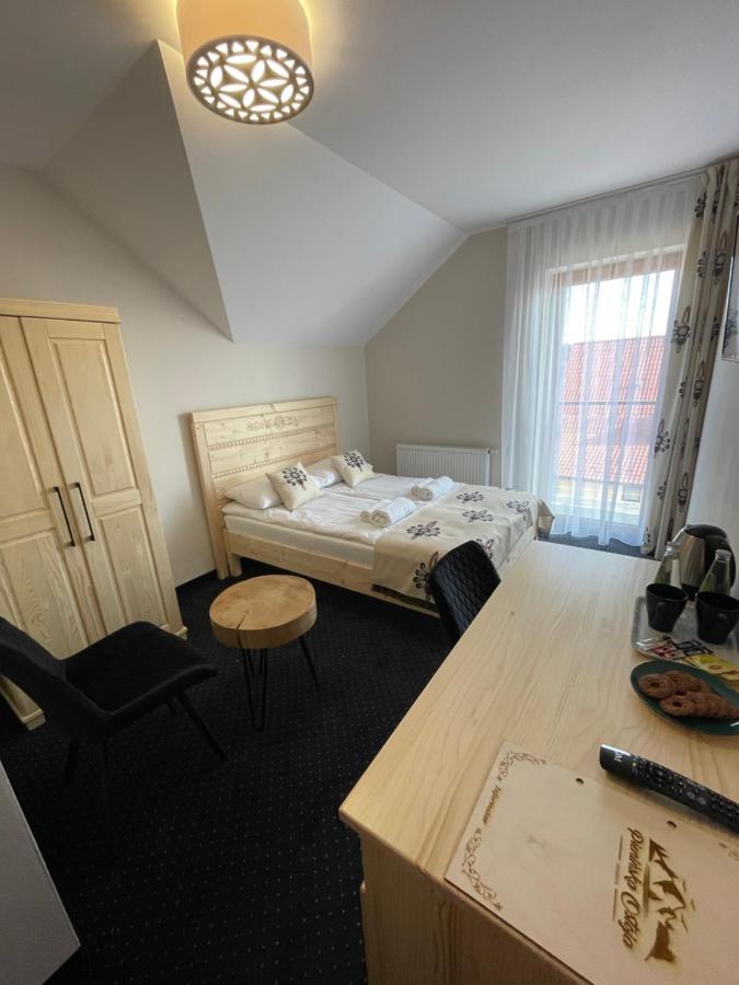 チョルシュティン Pieninska Ostoja Bed & Breakfast エクステリア 写真