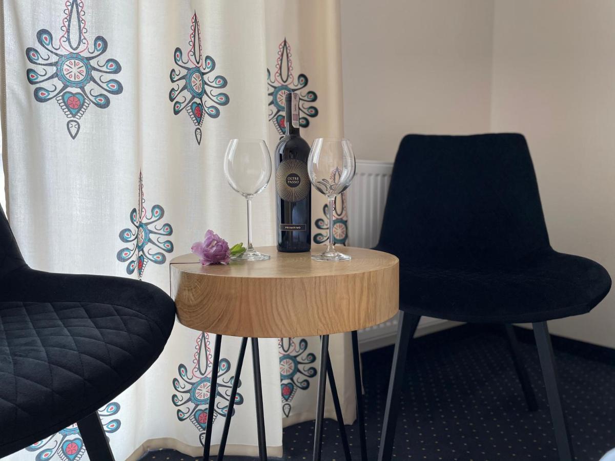 チョルシュティン Pieninska Ostoja Bed & Breakfast エクステリア 写真