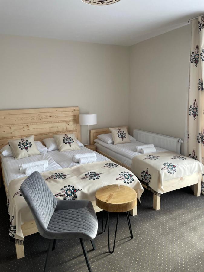 チョルシュティン Pieninska Ostoja Bed & Breakfast エクステリア 写真